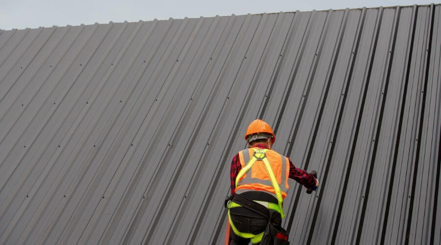 Professional gutter cleaning in Doddridge, AR